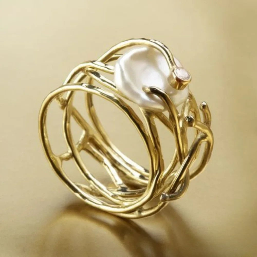 Vintage Delicate Gold Ring Adorned with Pearls